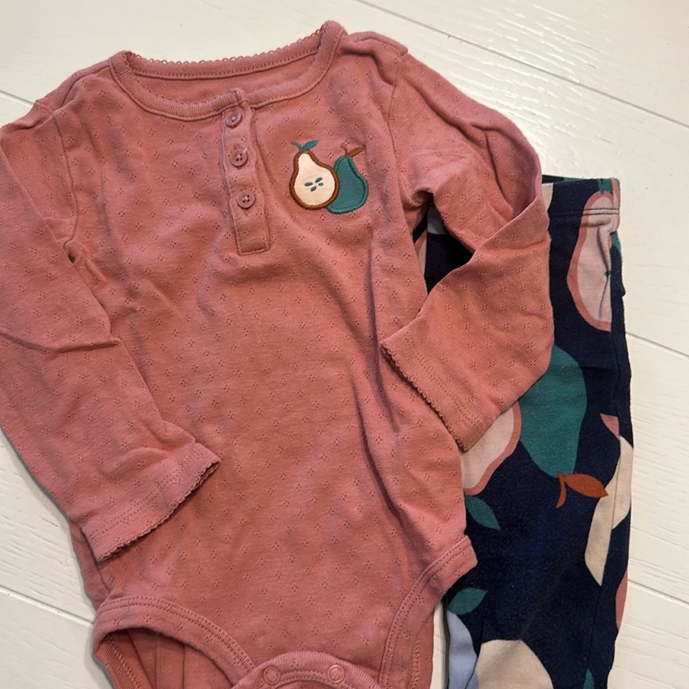 3/$15 Carter’s outfit 18m